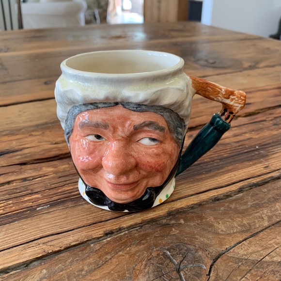 ANTIQUE Other - ANTIQUE SAIREY GAMP HANDPAINTED ENGLISH TOBY MUG